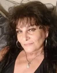 Mary Anania's Instagram, Twitter & Facebook