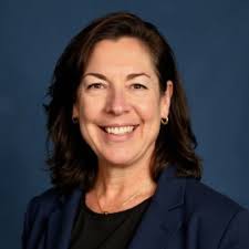 Each year, Shovel Town Flag Company gifts custom-made flags to area  veterans.