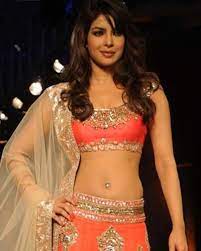 Navel Piercing Interested Many Actress And Girls Bollywood Actress Priyanka Chopra Also Interested In Pi Priyanka Chopra Actress Priyanka Chopra Lehenga Choli
