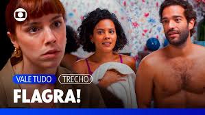 Fátima arma para que Solange flagre ela e Afonso de roupas íntimas!