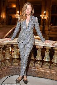 What kind of hair does melissa george have? Melissa George Reveals She Was Left Penniless After Her Bitter Divorce Daily Mail Online