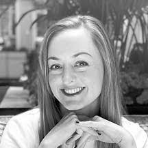 Mindy Morelli's Instagram, Twitter & Facebook