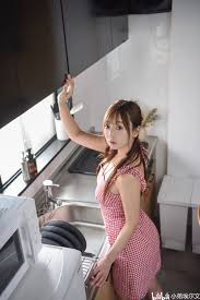 三上悠亚、朝宫来奈、一乃葵、辻井穗乃果、友田彩也香时尚动态_造型_风格_总能