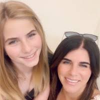 20+ "Apple, Mba" profiles