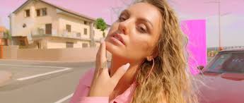 Subreddit for all things alexandra stan. Alexandra Stan Drops The Music Video For I Think I Love It Celebmix