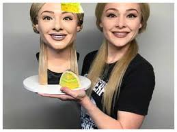Generally represented as a disembodied arm holding a mobile phone. Watch This Viral Selfie Cake Has Left Netizens Happily Surprised Times Of India