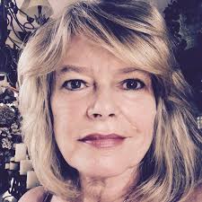 The image of the child musician crying was classified as one of the most  emotional photographs of modern history. This photo was taken of a  12-year-old Brazilian boy (Diego Frazzo Turkato), playing