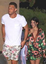 Blake griffin recently participated in comedy central's roast of alec baldwin, but the nba star also didn't hold back when it came to making a few jokes aimed at published september 10, 2019. Kendall Jenner And Blake Griffin Were Never Serious E Online