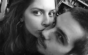 Sara carreira morreu a 5 de dezembro de 2020 vítima de um trágico acidente de viação. Sara Carreira Filha De Tony Carreira Assume Namoro Com Musico Agora Sim Foto Vip Pt