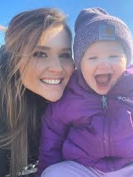 Ashley Plemmons's Instagram, Twitter & Facebook