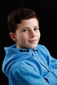 Thomas Poor's Instagram, Twitter & Facebook