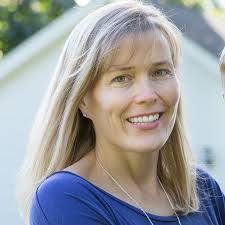 Deborah Legare's Instagram, Twitter & Facebook