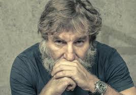 Antonio de la Torre: «Mis dos padres murieron de cáncer y agradecí que su  sufrimiento no se alargara»