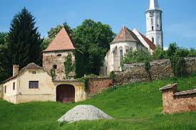 Biserici biserica fortificata darjiu este declarata in 1999 monument unesco si reprezinta una dintre cele mai importante biserici fortificate secuiesti, si apare in mai toate referintele despre aceste obiective din transilvania. Å£ara De Dincolo De Munte 5 Biserici Fortificate Pe Valea Hartibaciului Mecanturist Galati