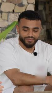 On nous dit dans l'oreillette qu'il s'est déjà passé quelque chose entre  Cynthia et Giovanni... 🤓 🌴 #LaVilla10 du lundi au vendredi à 20H sur TFX  et TF1+ 💔 Les 2 prochains