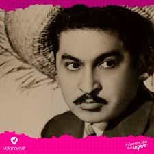 Un día como hoy, el 14 de enero de 1920, nació en el barrio de La Merced,  Ciudad de México, Salvador Flores Rivera, mejor conocido como “Chava”  Flores. Compositor y cantante de