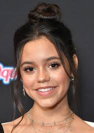 Fan Casting Jenna Ortega as Claudia Salinger in Party of Five