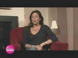 Issue d'une famille originaire de combrée en anjou, astrid veillon est la fille de bertrand. Astrid Veillon J Ai Failli Mourrir A Cause De La Drogue Youtube
