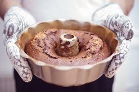 How To Use A Bundt Or Shaped Cake Pan Ring Cake Tastee Recipe Apple Bundt Cake