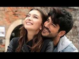 Kara Sevda Amor Eterno Capitulo 1 Completo En Espanol Youtube Movie Couples Blind Love Celebrity News