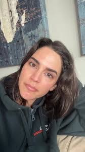 Diana Coen's Instagram, Twitter & Facebook