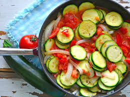 Gustări, supe, mâncăruri fierbinți și chiar deserturi. Mancare De Post Cu Dovlecei Buna Ziua Iasi Bzi Ro