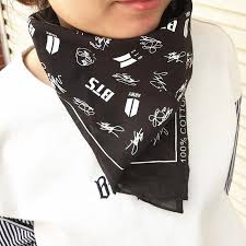 We would like to show you a description here but the site won't allow us. Grosshandel Bts Kpop Bangtan Jungen Bt21 Taschentucher Neuheit Madchen Bts Zeichen Logo Schal Hip Hop Headcloth 3 Teile Los Paket Von Chongyangclothes009 11 39 Auf De Dhgate Com Dhgate