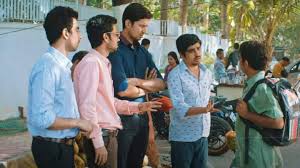 Chingari koi bhadke amar prem rajesh khanna sharmila tagore old hindi song. Aapkey Kamrey Mein Koi Rehta Hai Official Trailer Swara Bhaskar Sumeet Vyas Amol Parashar Bollywood Hungama