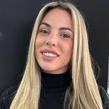 Elisabeth Díaz💗 (@psicologabcn)