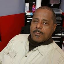 Bruce Crayton's Instagram, Twitter & Facebook