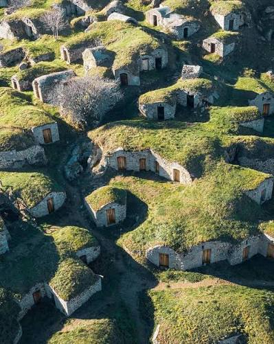 11th Century Subterranean Barrel Cellar