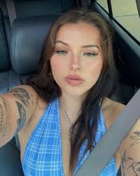 Raven Babineaux's Instagram, Twitter & Facebook