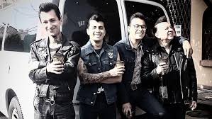 As a genre it blends the sound of western musical styles such as country with that of rhythm and blues, leading to what is considered classic rock and roll. Rockabilly Style Origin And Characteristics Corbeto S Boots Blog