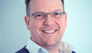 The Digital Photography Handbook: An Illustrated Step-by-step Guide by Doug  Harman