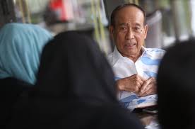 Beliau menghembuskan nafas terakhir di unit rawatan rapi (icu) hospital sultanah nur zahirah di sini pada pukul 3.20 pagi. Salleh Abas Sacking Dr M Had A Role To Play Says Ex Ag Abu Talib