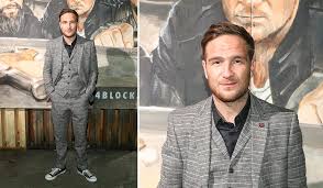 He was awarded the deutscher filmpreis for portraying the student tim in the film die welle based on the novel by todd. Star Style Frederik Lau