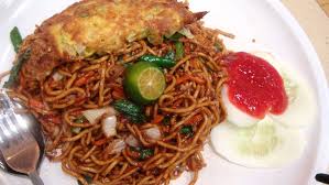 In putian cuisine, lor mee is a much lighter dish usually prepared with less starch and seafood instead of meat. Mee Goreng Wikipedia