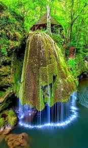 Cascada bigăr se afla la 83 de kilometri distanta de orșova dacă ajungeți în zona parcului natural cheile nerei beuşnita, pe lângă frumusețea cascadei bigăr mai aveți posibilitatea de a vizita. Facebook