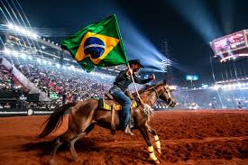 Festa do Peão de Barretos | Domingo com saudades de um rodeio... vamos  relembrar a linda abertura do Barretão!! O maior da América Latina faz o  coração bater em outro... | Instagram