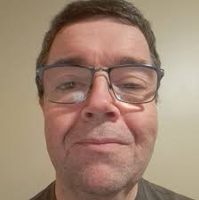 Canadian bottle carrier manufacturer for retail stores?