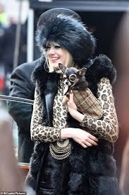 An ambitious and aspiring fashion designer, who will go on on january 6, 2016, emma stone was cast in the titular role of cruella de vil.6 in august 2016, jez. Pin By World S Finest On Emma Stone Emma Stone Cruella De Vil Cruella