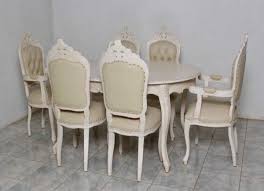 Im barock wurde dieses motiv mit biblischem ursprung stark geprägt. Barock Esszimmer Garnitur Artes Oval Alt Weiss Goldende Nieten 1 Tisch Mit 6 Stuhlen Esszimmergarnituren Esszimmergarnituren Onlineshop Repro Antik Design