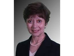 Diane Akers's Instagram, Twitter & Facebook