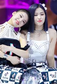 Itzy Yeji Ryujin 200108 9th Gaon Chart Music Awards Itzy Pics Romantic