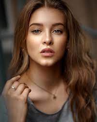 Ultimate Guide Of Creative Portrait Photography Ideas Poses And Tips Abrittonphotography In 2021 Portrait Photography Portrait Beautiful Girl Face