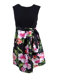 If you are not familiar with sew it academy, you can read all about it here and here. Sangria Women S Floral Print Fit Flare Dress Ebay