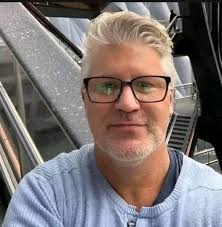 I am single from Philadelphia USA