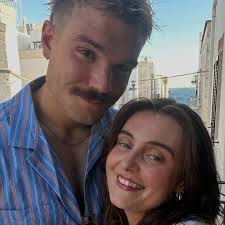 Meg Cox (@megscox) • Instagram photos and videos