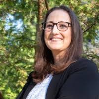 Nicole Cavanagh's Instagram, Twitter & Facebook