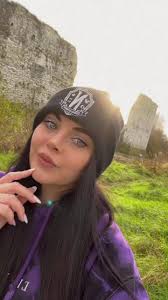 Lost 🧚🪞#travel #traveltiktok #ireland #irelandtiktok #trimcastle  #counteyside #magic #fae #fyp #foryou #foryoupage